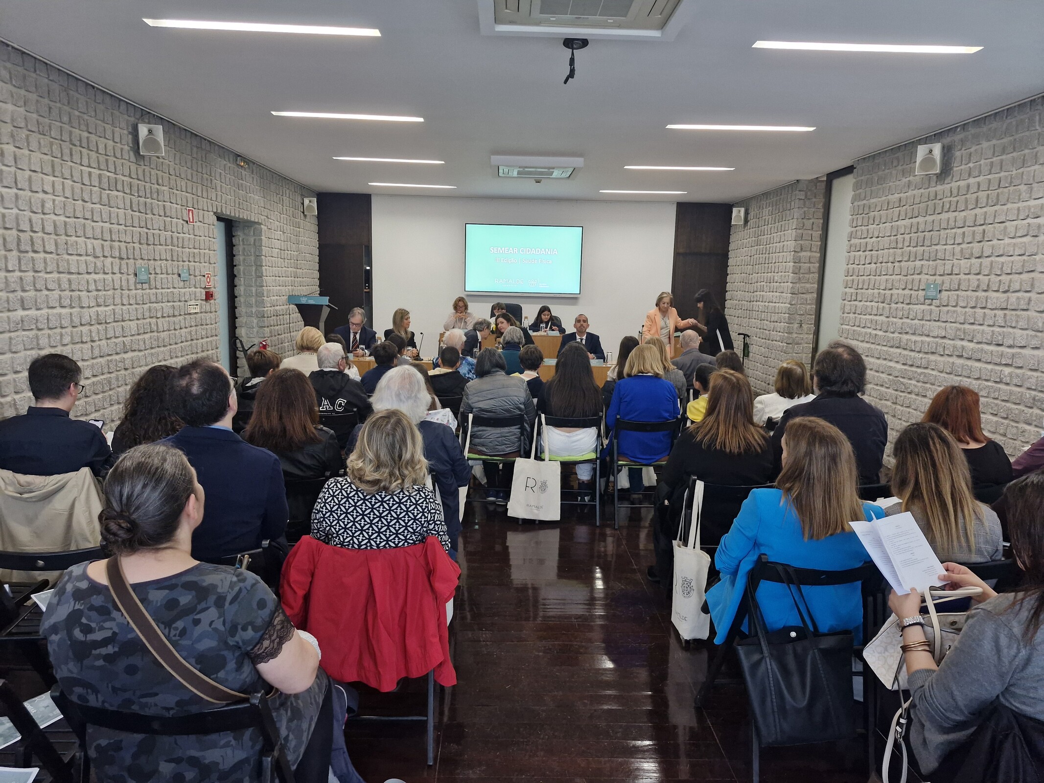 𝗦𝗲𝗺𝗲𝗮𝗿 𝗖𝗶𝗱𝗮𝗱𝗮𝗻𝗶𝗮 | Sessão Final da III Edição